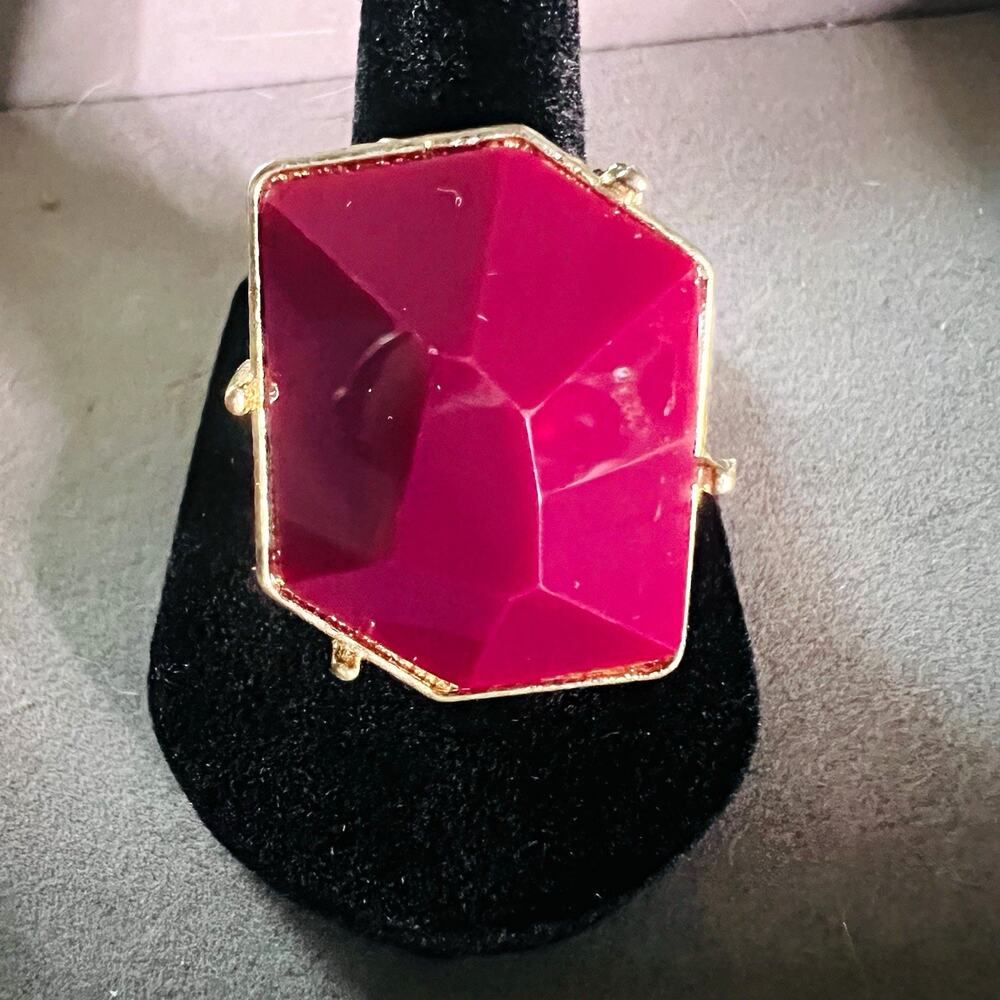 Vintage Stretchy Yellow Gold Plated Hexagon Red Stone Prong Set Cocktail Ring 7